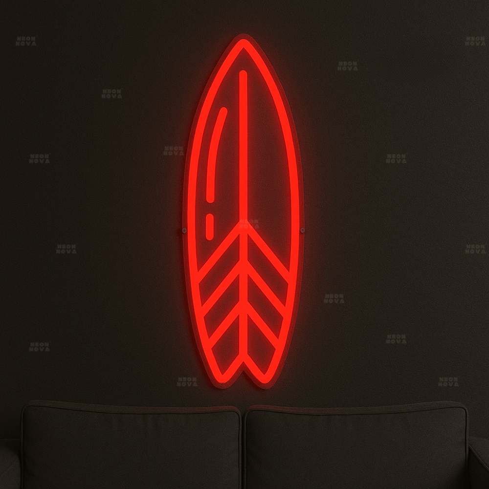 LED Neonschild "Surfboard" in Rot an Wand montiert